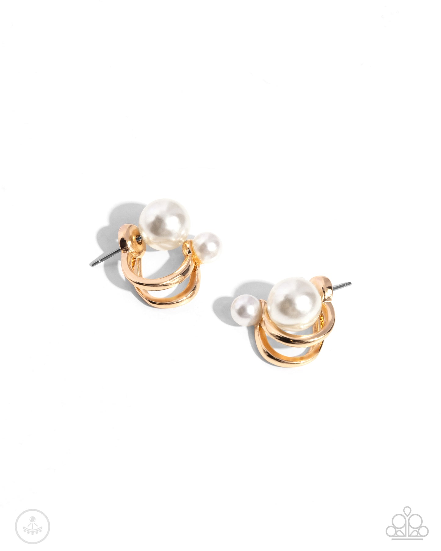 Sophisticated Socialite Gold Ear Cuff