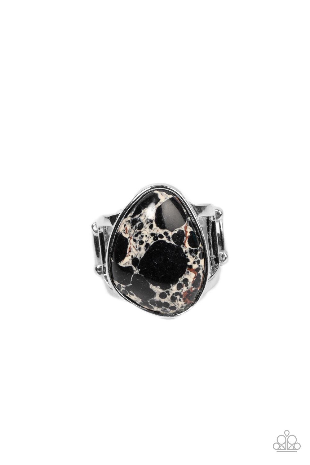 Earth Hearth Black Ring