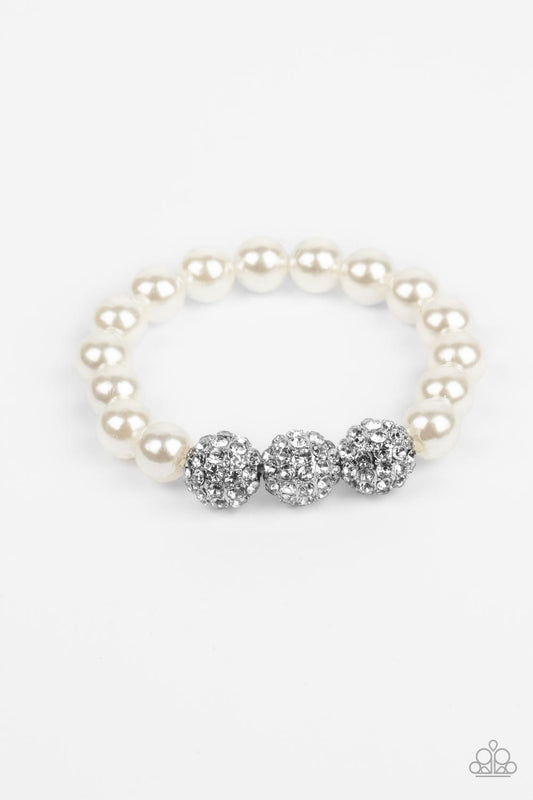 Breathtaking Ball White Pearl Bracelet