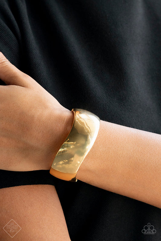 Urban Anchor Gold Bracelet