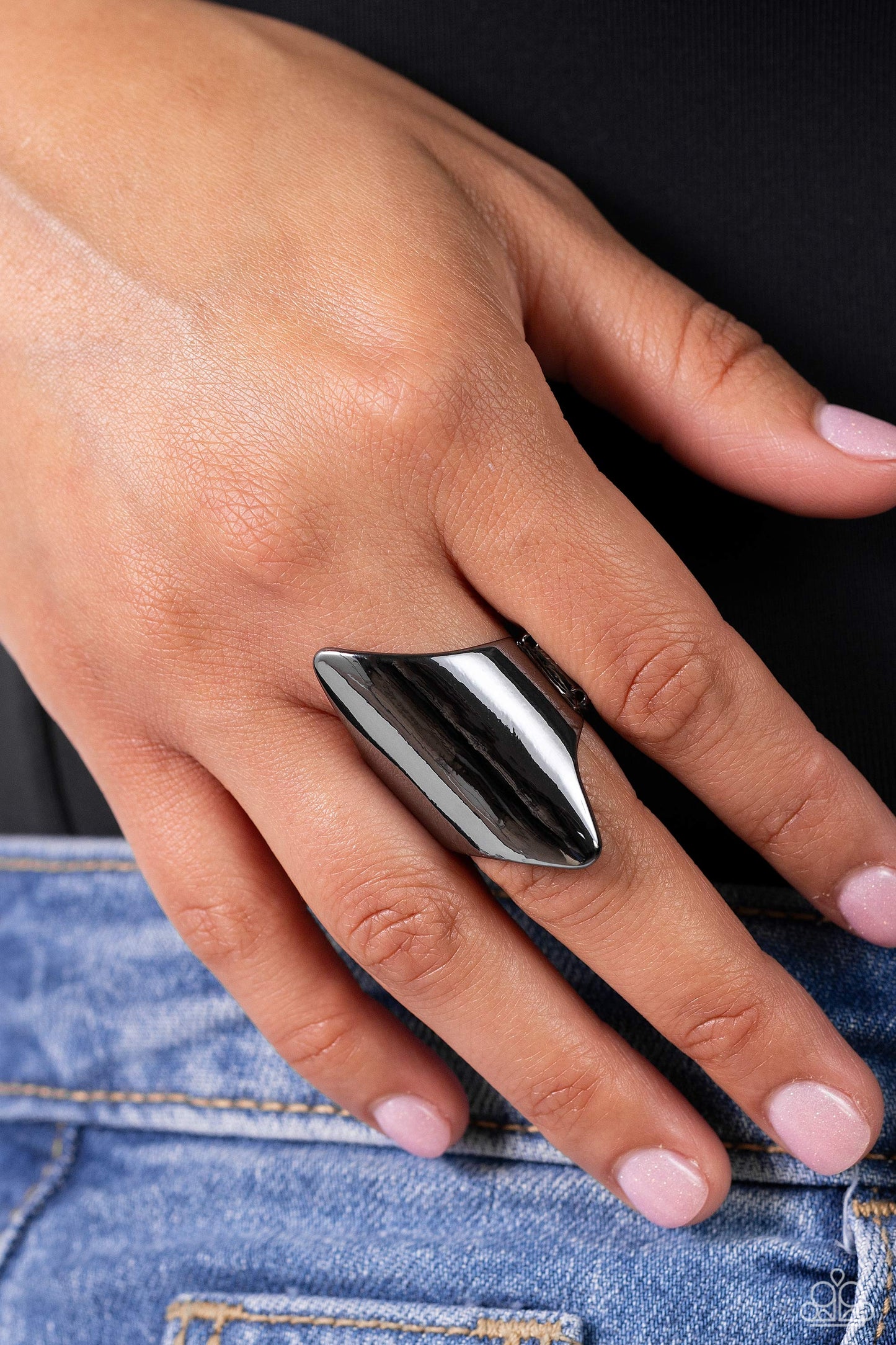 Pointed Palm Desert Gunmetal Ring