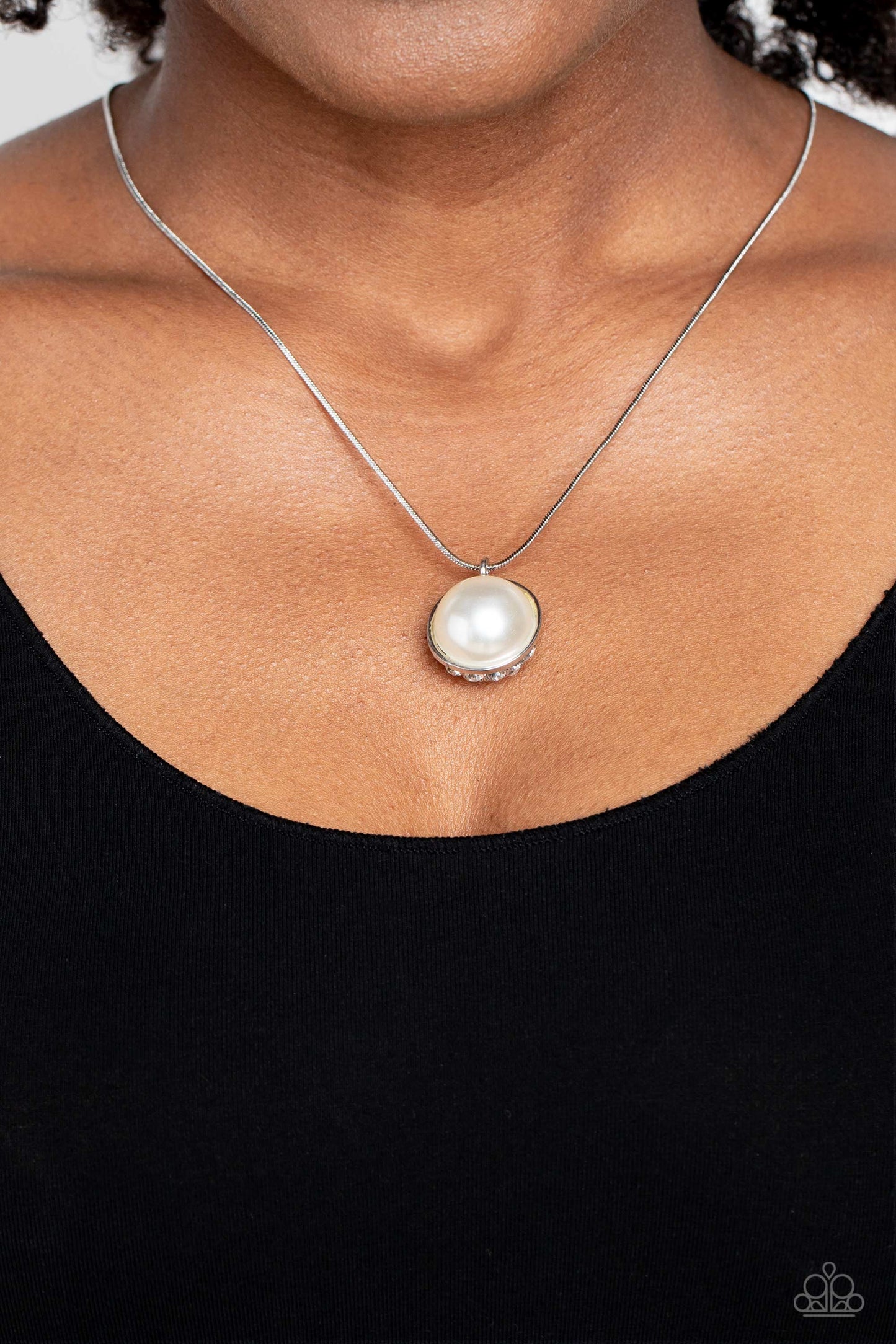 Haute Hybrid White Pearl Silver Pendant Necklace