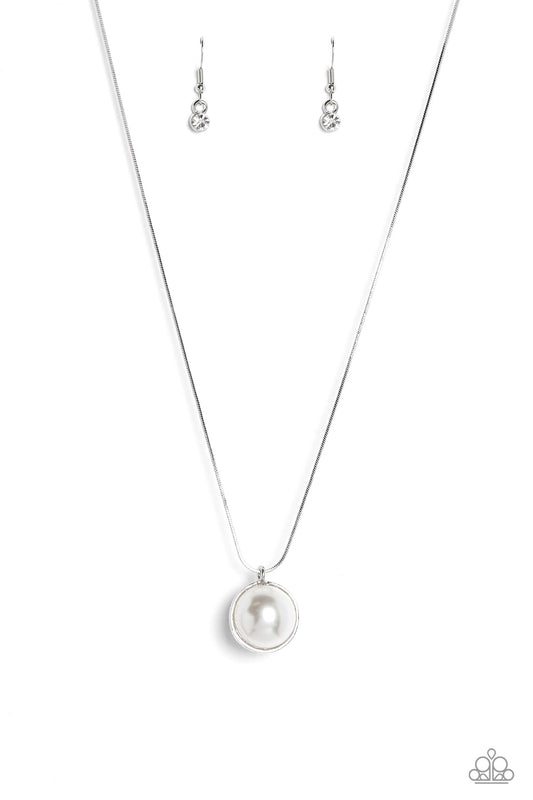 Haute Hybrid White Pearl Silver Pendant Necklace