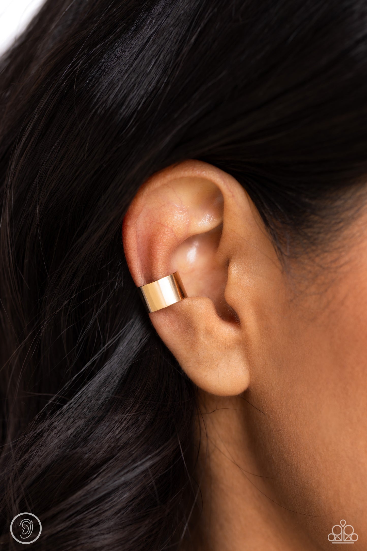 Seize the Chicness Gold Ear Cuff