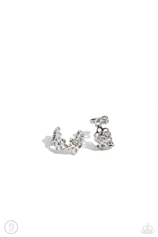 Daisy Debut Silver Ear Cuff