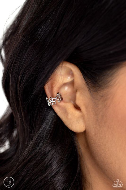 Daisy Debut Silver Ear Cuff