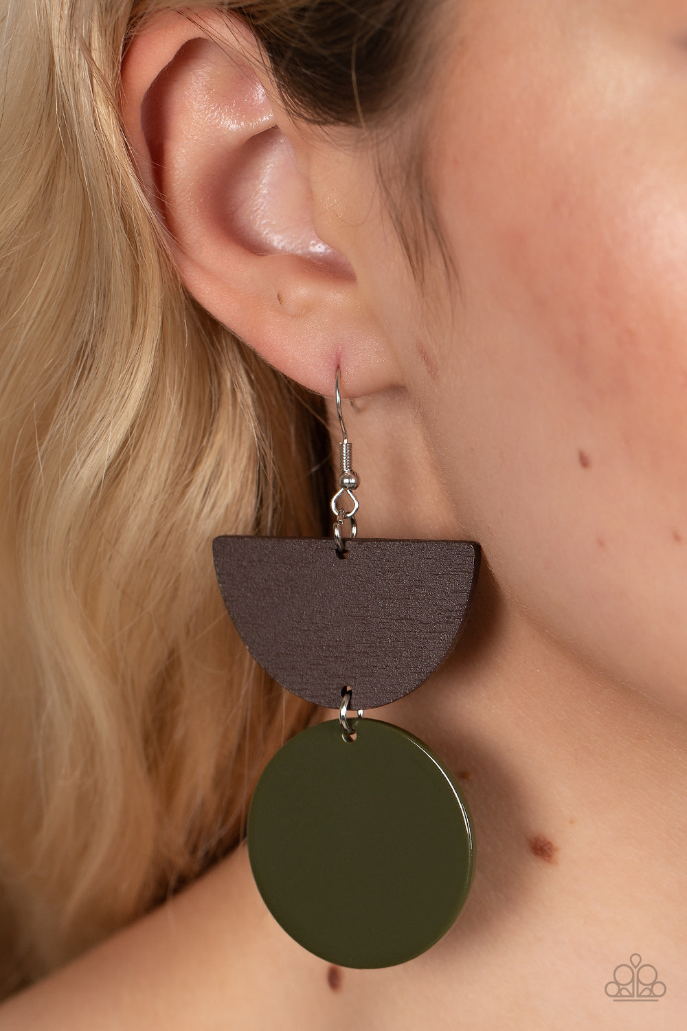 Beach Bistro Green Earrings