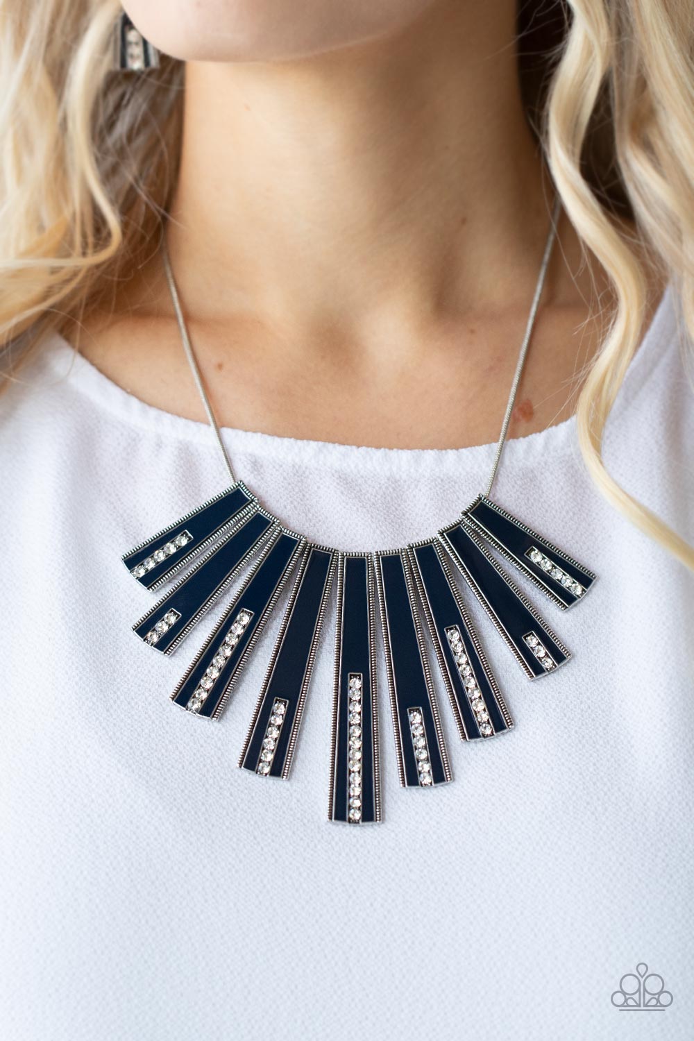 Fan-tastically Deco Blue Necklace