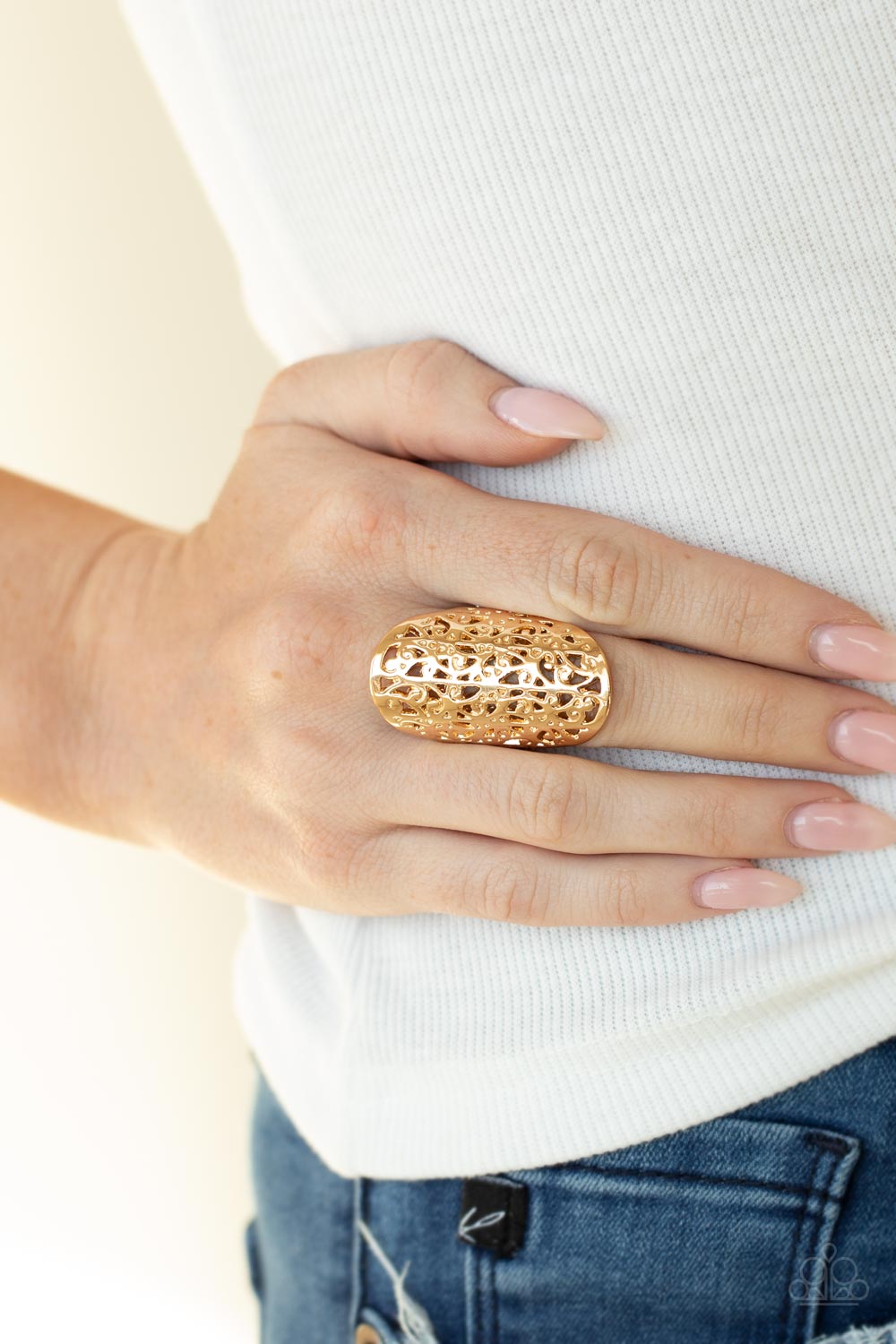 Full Out Frill Gold Ring