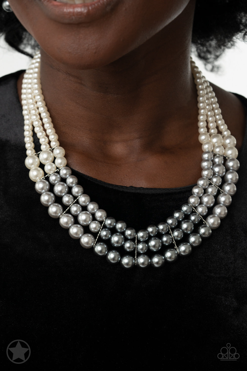 Lady in Waiting White Silver Ombre Pearl Necklace (Blockbuster)