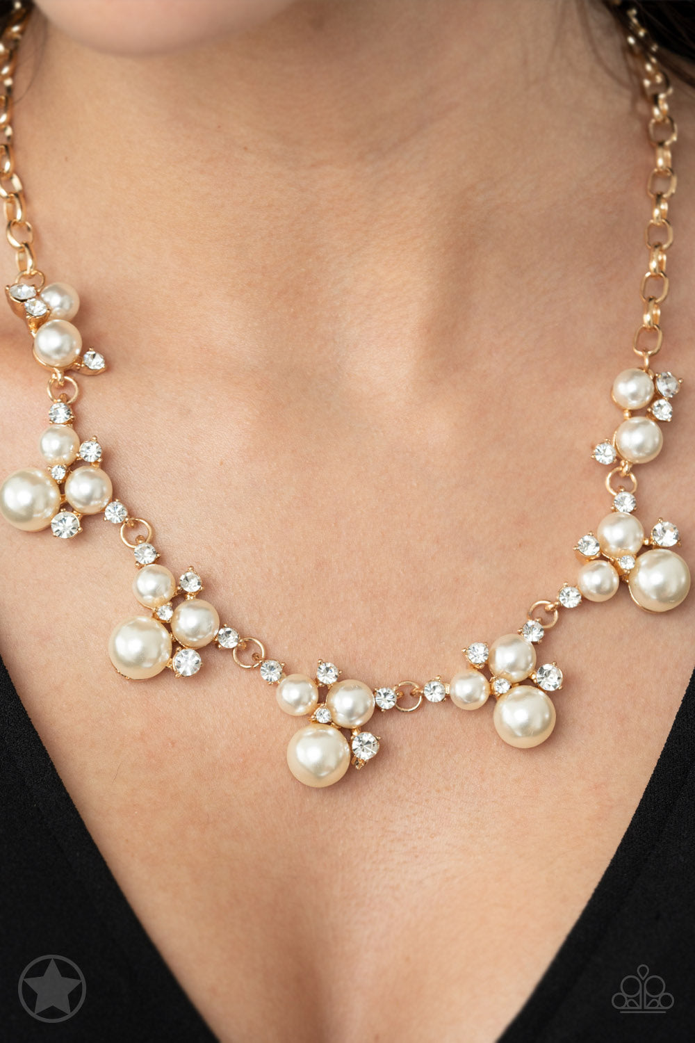 Toast To Perfection Gold Pearl Necklace (Blockbuster)