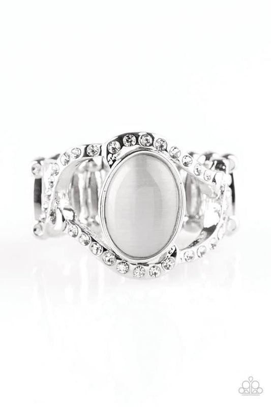 Moulin Moon White Silver Ring